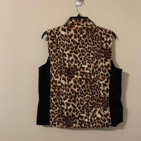 NEW DIRECTIONS Snap Up Front Vest size Medium - Picture 15 of 16